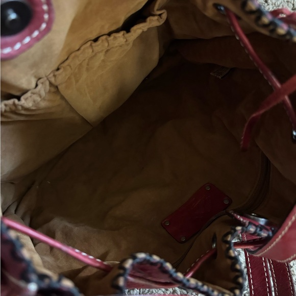 Patricia Nash Carrara fringe crossbody bag berry red - Picture 7 of 8